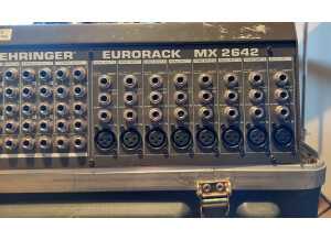Behringer Eurorack MX2642A