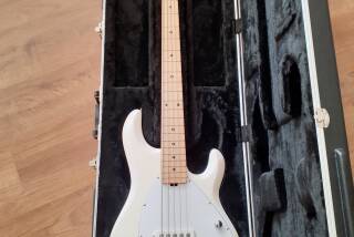 Music Man StingRay Special 5