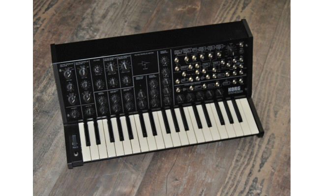 3400-1-korg-ms-20-mini-semi-modular-analog-synthesizer
