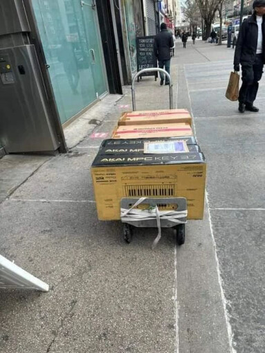 akai-mpc-keys-37-spotted-v0-wcxb9v2922ec1 akai-mpc-keys-37-spotted-v0-wcxb9v2922ec1