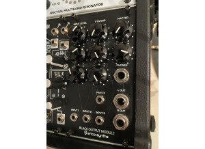 erica-synths-black-output-module-5939385