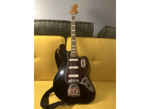 Squier Vintage Modified Bass VI (83008)