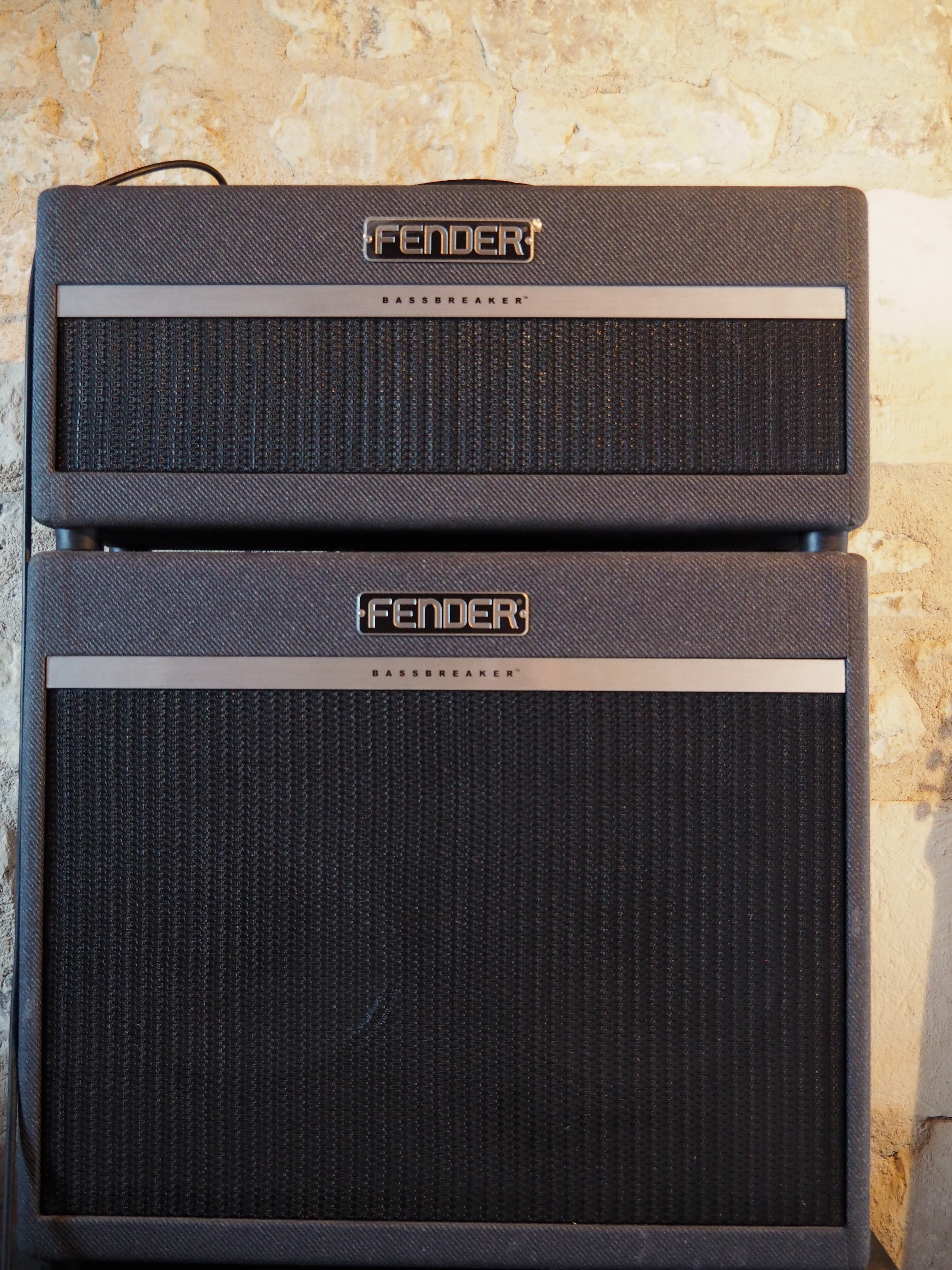 1/2 Stack, tête BassBreaker 45 + Baffle BB212
