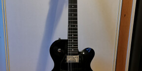 Guitare yamaha aes 420 style Les Paul