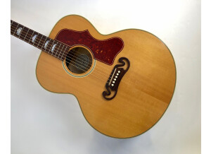 Gibson J-200 Studio