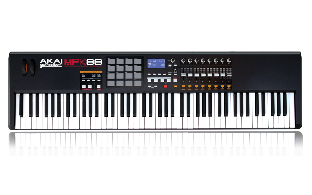 Akaï MPK 88 + flight case
