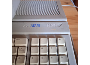 Atari 520 STF (47384)