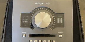 Apollo Twin Mk2 comme neuve dans sa boîte et avec accessoires 
