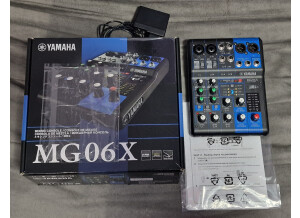 Yamaha MG06X (1004)