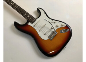 Fender ST62-xx (86783)