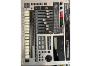 Roland MC-808