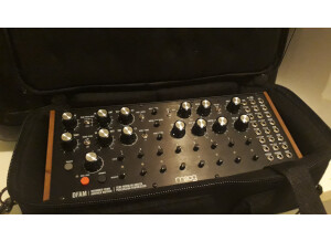 Moog Music DFAM (Drummer From Another Mother) (2332)