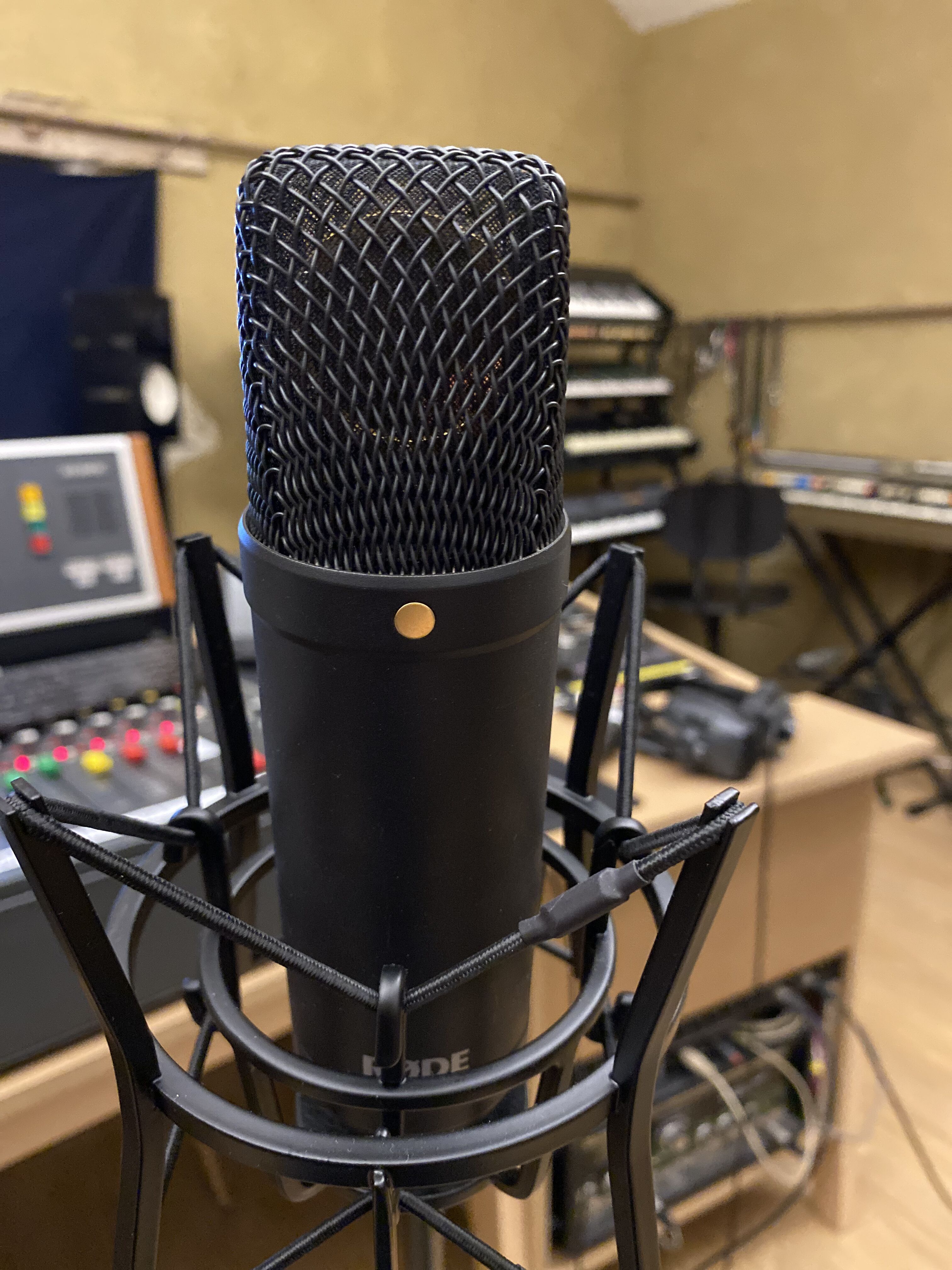 Micro Rode NT1 avec suspension et cable