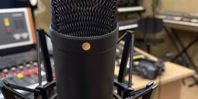 Micro Rode NT1 avec suspension et cable