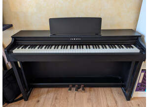 Yamaha Clavinova CLP-625