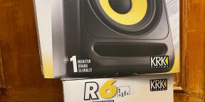 KRK R6 Comme neuves utilisées 2 fois + Stands Millenium