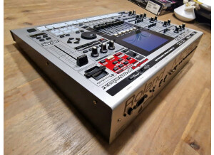 Roland MC-909 Sampling Groovebox (59581)