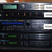 vends ROLAND U-110 (2 à vendre)