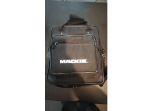 Mackie ProFX8v2