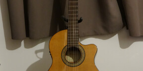 Vends guitare classique électroacoustique Alhambra 3C CWE1