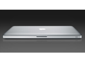 Apple MacBook Pro 17" (97240)