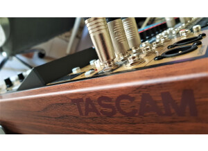 Tascam Model 24 (29414)