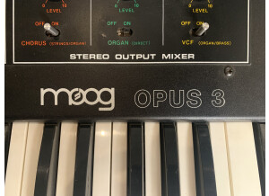 Moog Music Opus 3