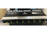 vends Behringer Ultralink Pro MX 882