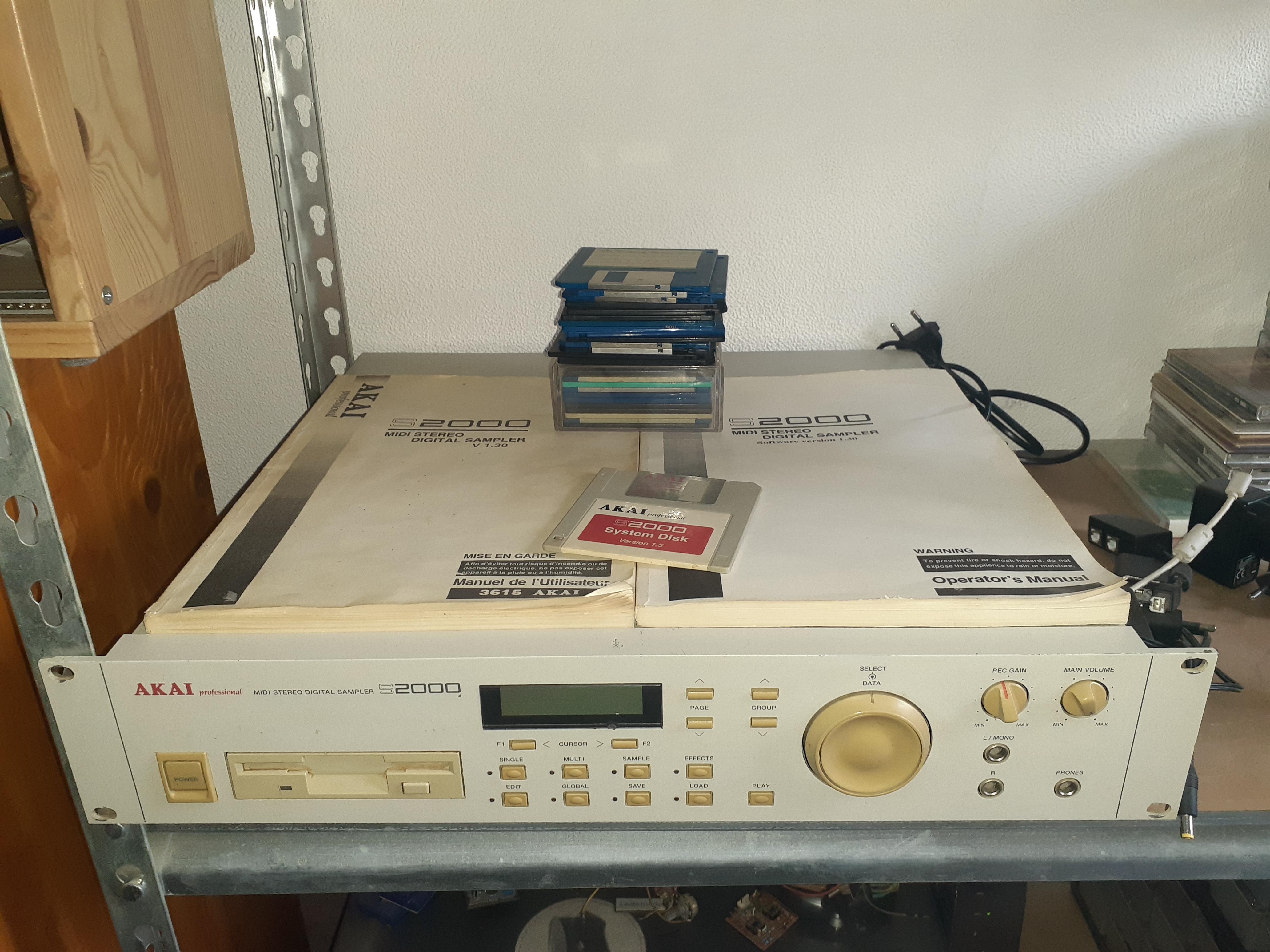 Akai Professional S2000