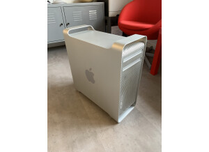 Apple Mac Pro 3,1 (2008)  8 cores (97797)