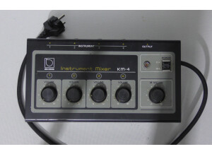 Boss KM-4 Instrument Mixer