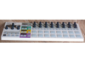 Arturia BeatStep Pro (88364)