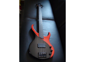 Kramer D-1 Disciple Bass - Black/Red (10530)