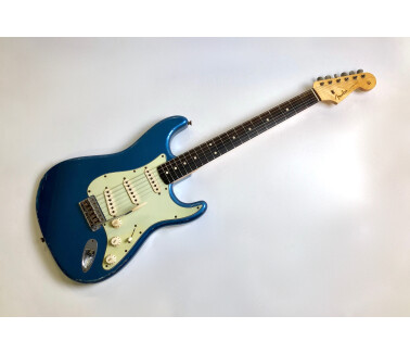 Fender Custom Shop Masterbuilt '68 Stratocaster (by Dennis Galuszka)