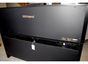 Roland LX-7