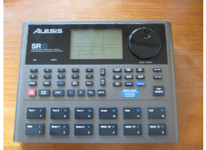 Alesis SR-18 (32900)