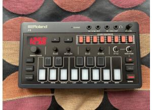 Roland J-6 Chord Synthesizer (89264)