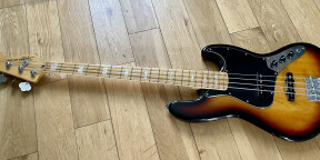Vends squier Jazz Bass type 77