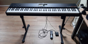 Vends Bundle Clavier MIDI STUDIOLOGIC SL88 STUDIO