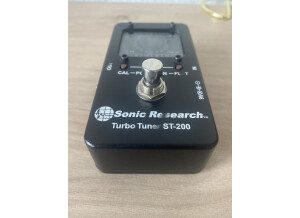 Sonic Research ST-200 Stomp Box Strobe Tuner