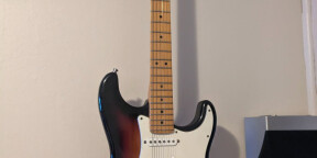 Fender Stratocaster Corona California americain millenium 