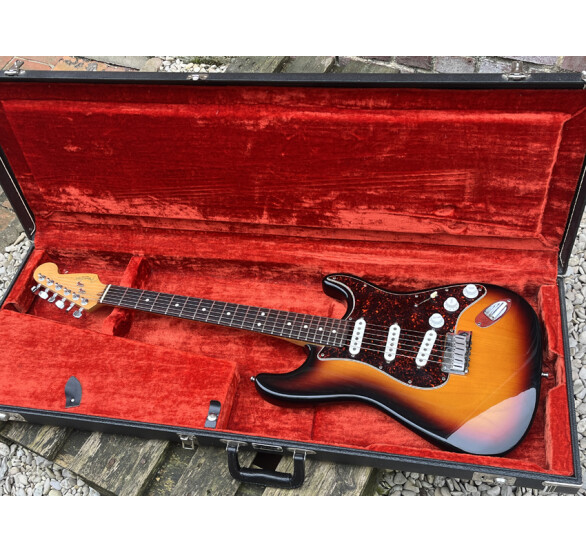 Fender Hot Rodded American Roadhouse Stratocaster (3589)