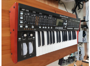 Behringer DeepMind 6 (88953)