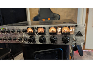 Behringer Tube Composer T1952