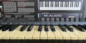 CLAVIER MIDI M-AUDIO OXYGEN 49 3rd gen