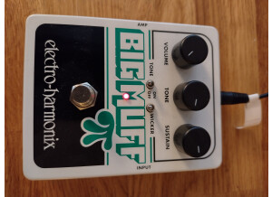 Electro-Harmonix Big Muff Pi with Tone Wicker