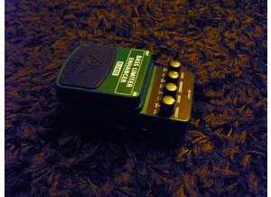 Behringer Bass Limiter Enhancer BLE400 (7142)