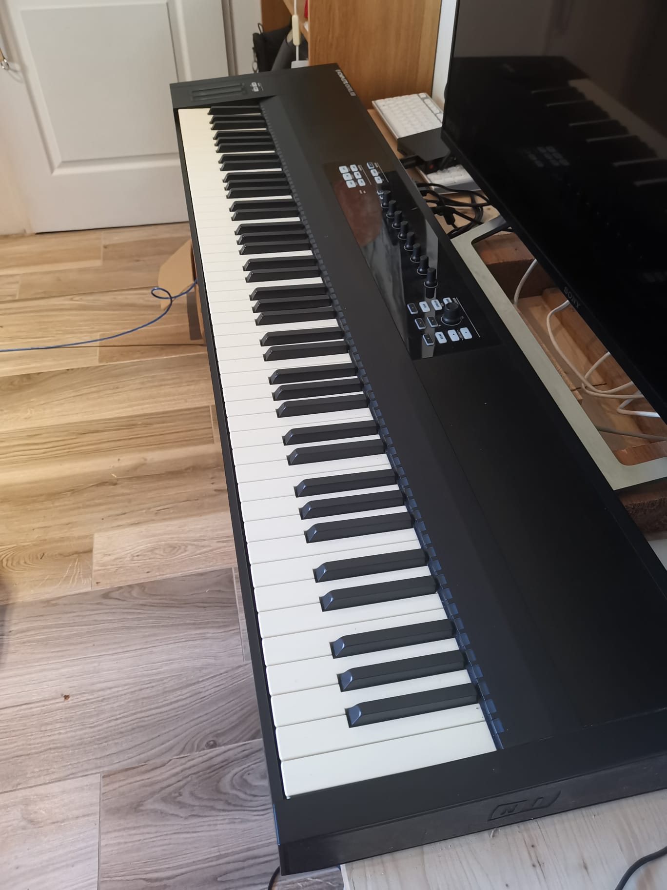 Piano clavier 88 touches mk1 très bon état