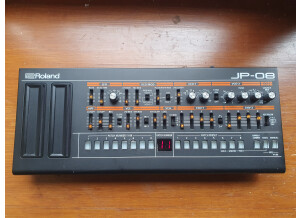 Roland JP-08 (5974)