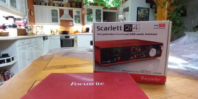 Vend audio interface Scarlett 2i 4